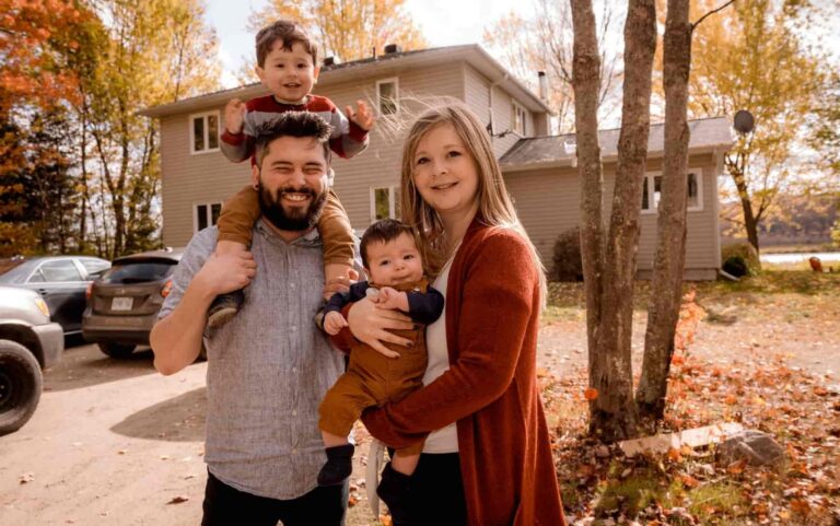 Canadians view family reunification as the highest priority in 2020