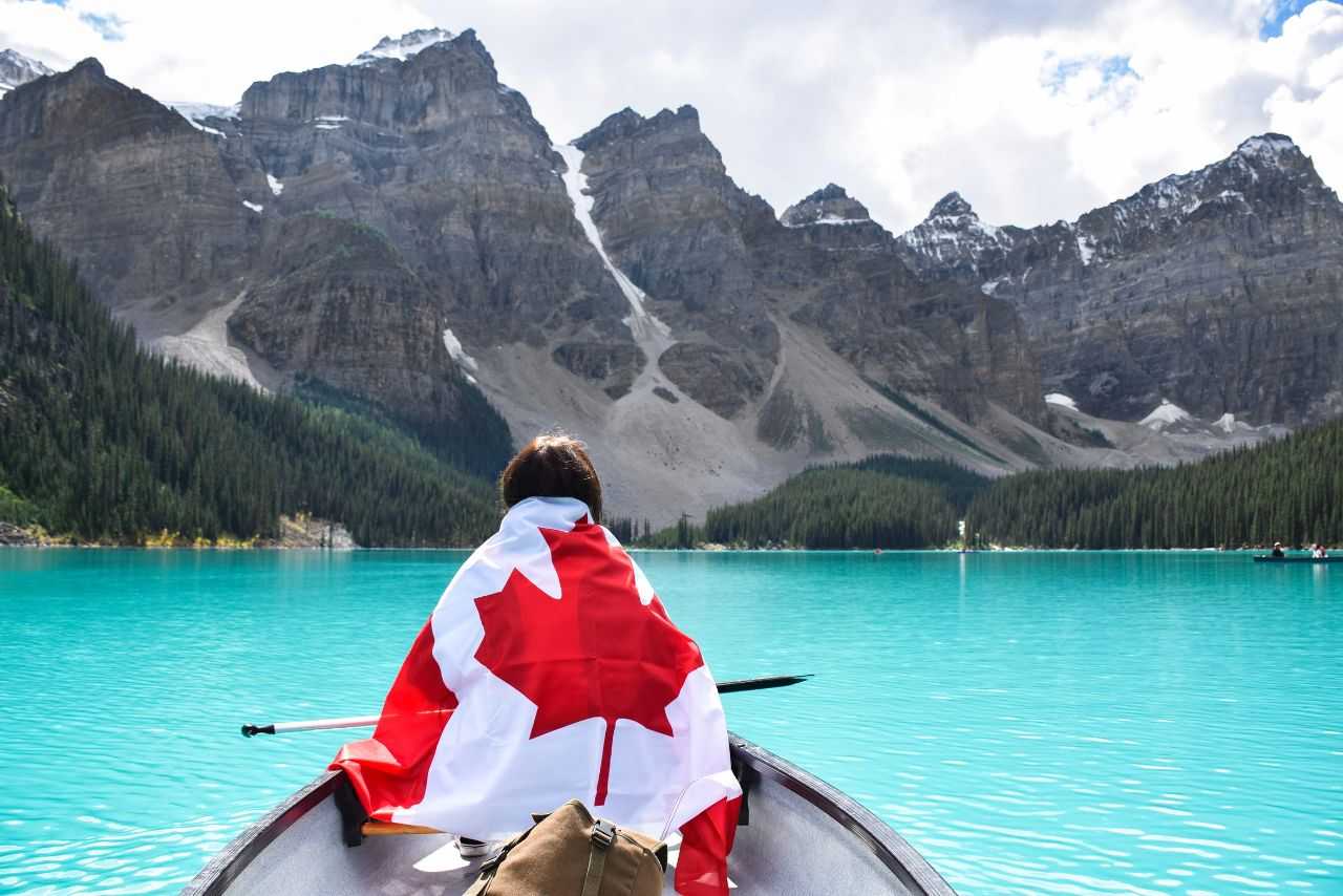 Taking a Citizenship Oath in Canada Will Be Simplified Soon