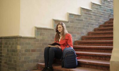 Quebec Edges Ahead of Ontario